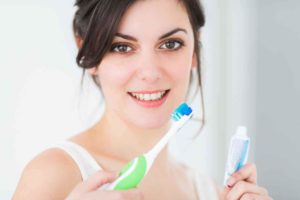 Read more about the article 10 Videos That Will Make You Brush Your Teeth Every Day (Graphic)