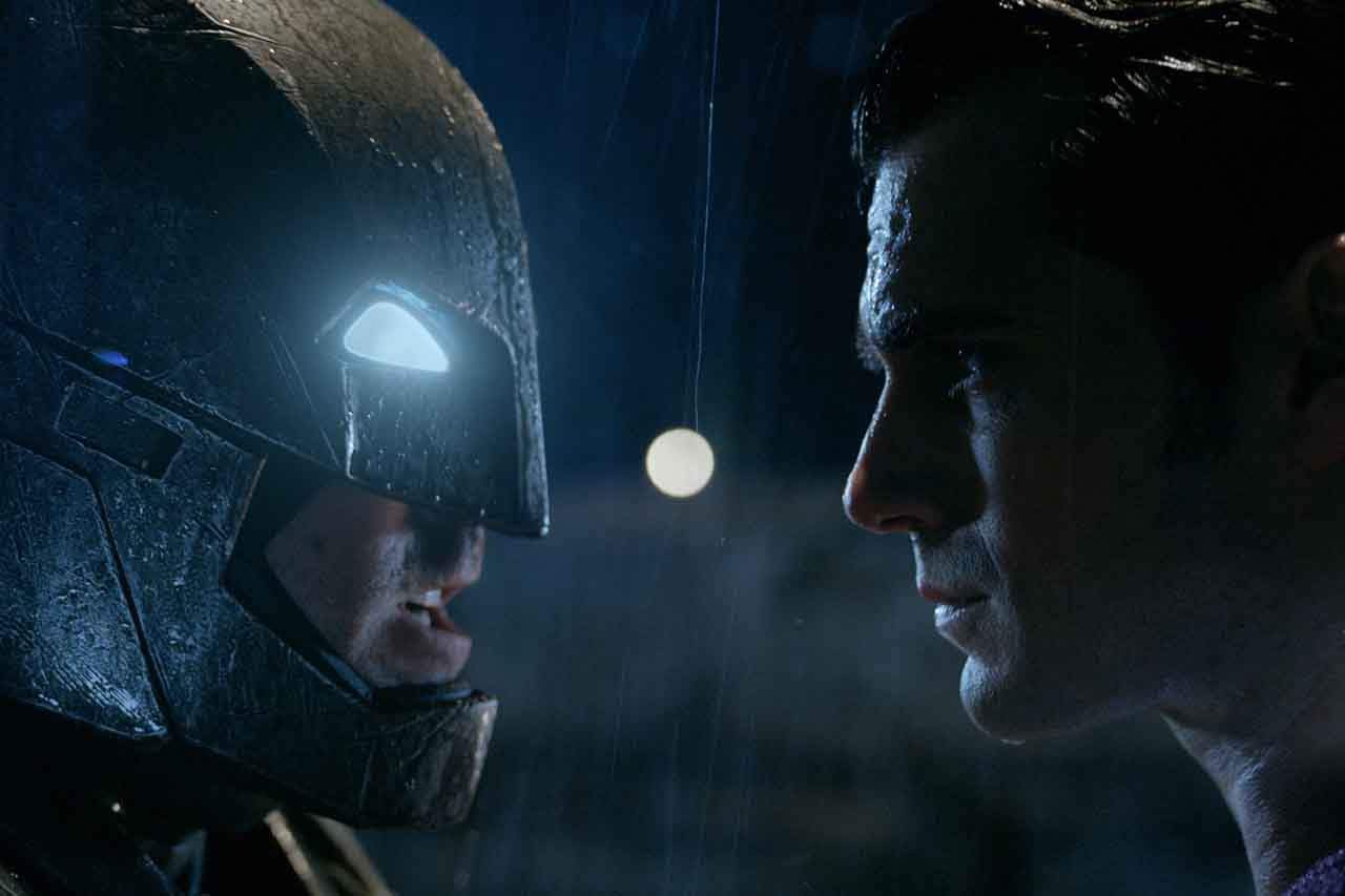 You are currently viewing 10 Life Lessons We Learned From Batman V Superman Trailer