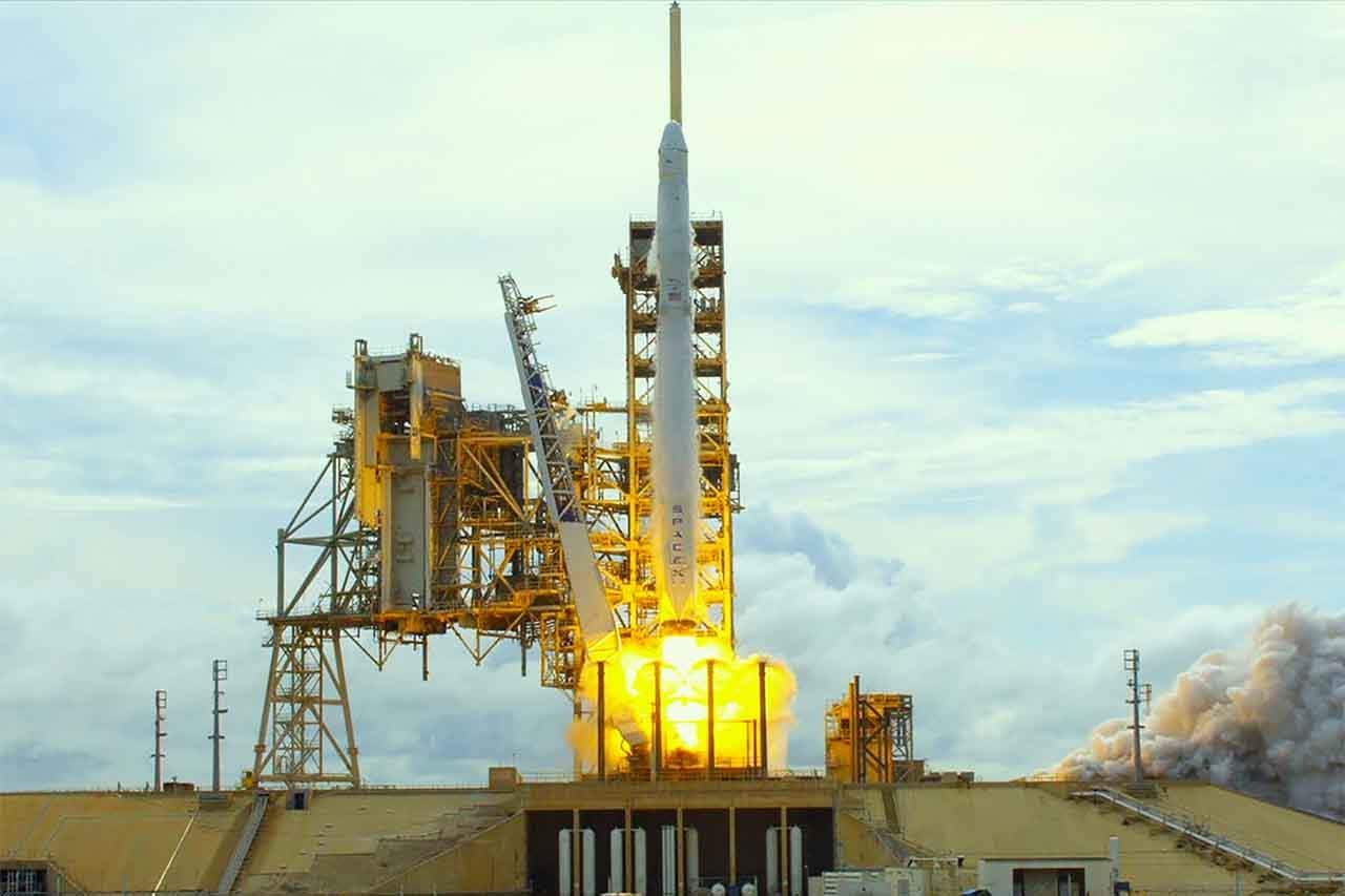 Read more about the article Another Historic Accomplishment By SpaceX: A Used Dragon Capsule Is Relaunched!