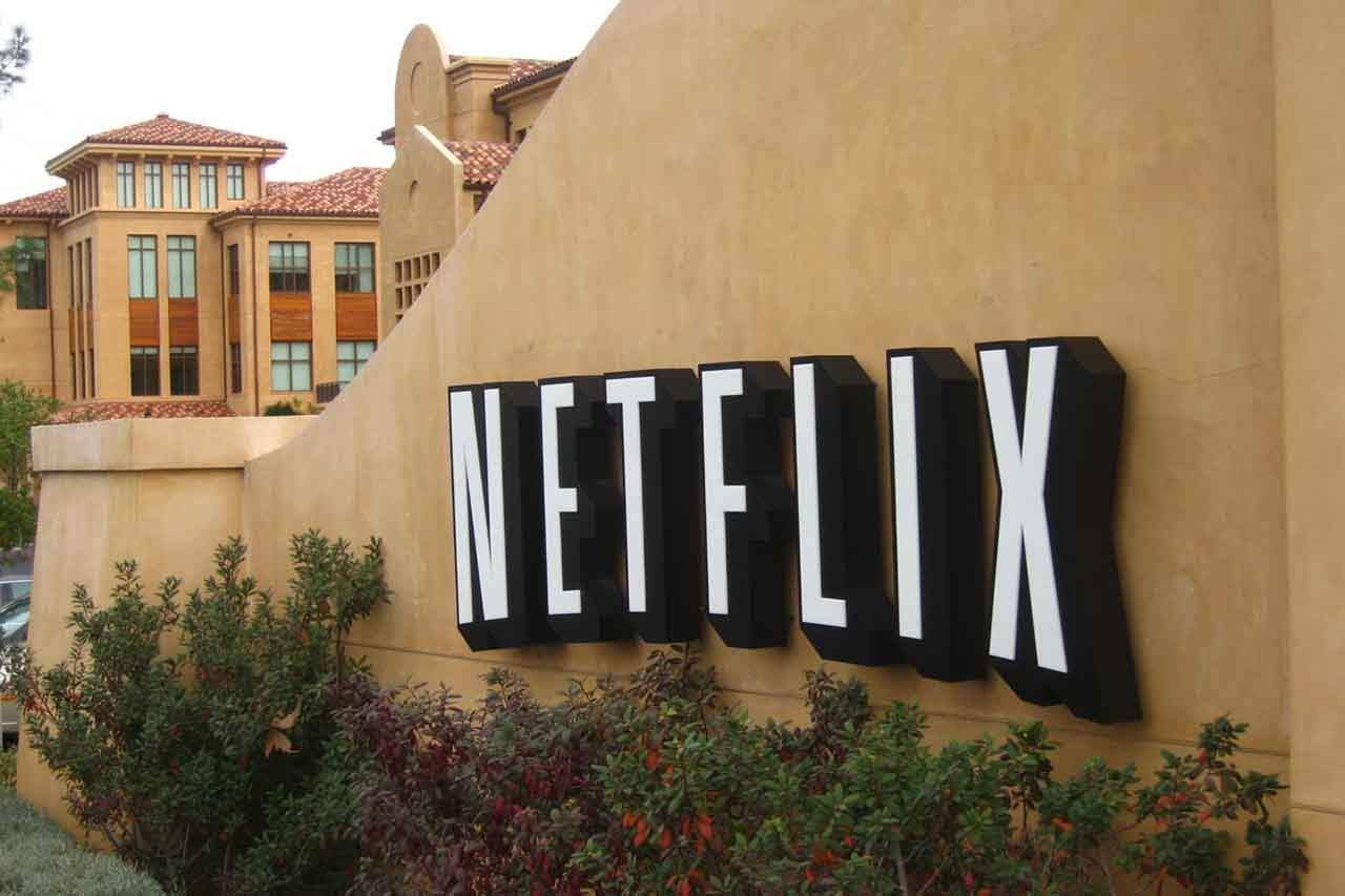 Read more about the article Can Netflix Really Kill Cable TV?