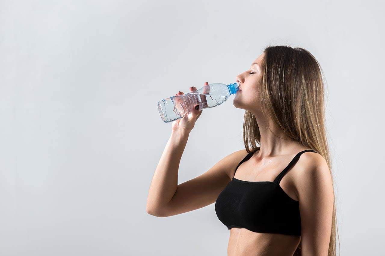 You are currently viewing H2O Secrets: How Water Affects Hair And Skin Health